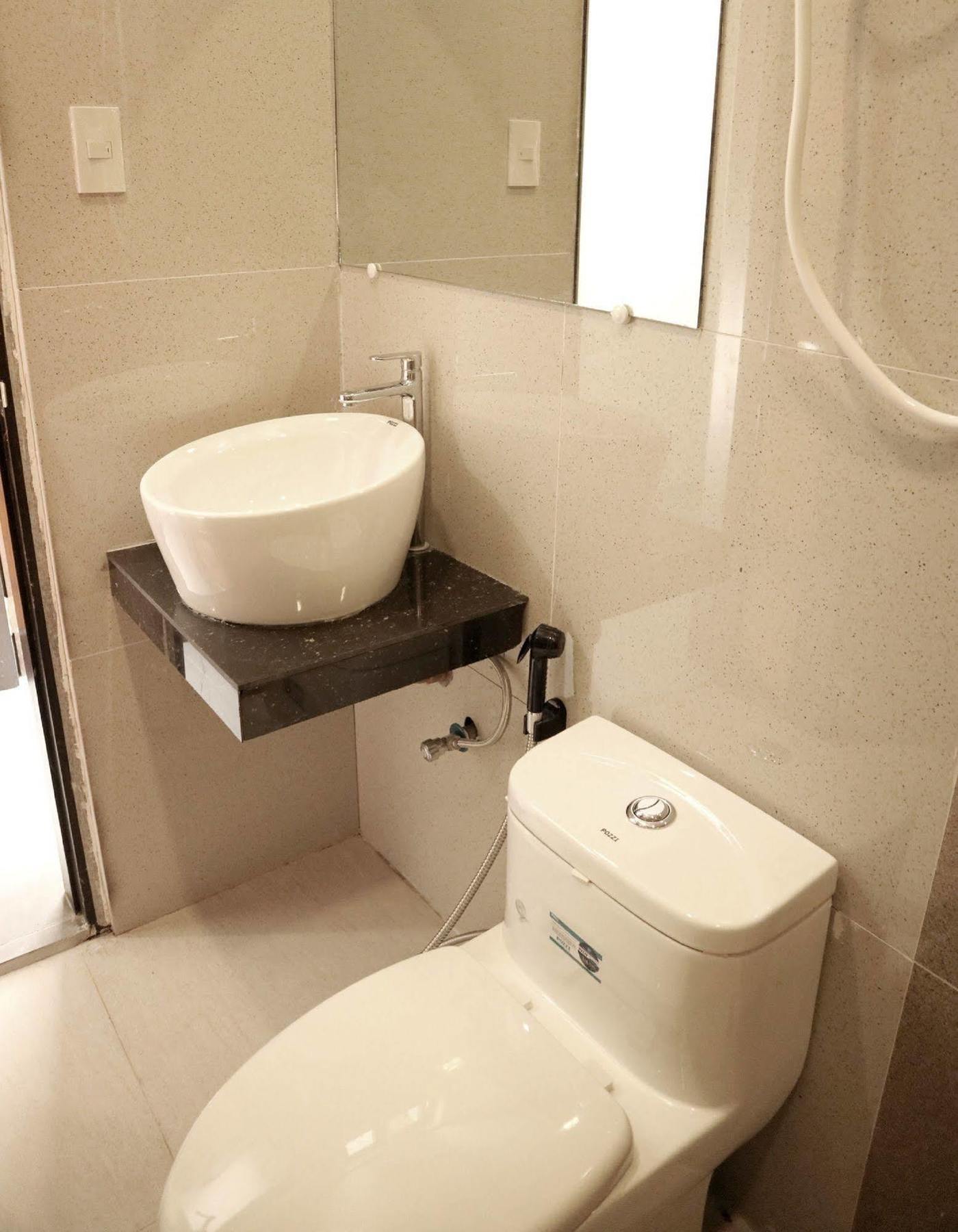 Westgate Hotel Laoag Eksteriør billede