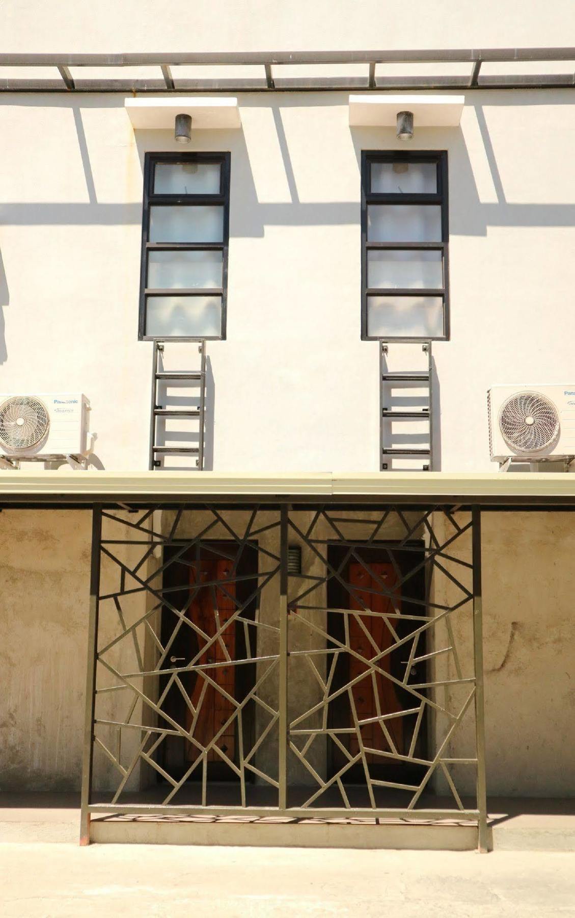 Westgate Hotel Laoag Eksteriør billede